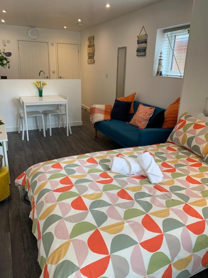 Bournemouth Nr Town Beach Train Coach Shops Lovely Entire Apartment Allows Quiet Good Dogs Exterior foto